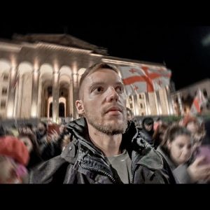 ESU PROTESTŲ SŪKURYJE, TAPAU PAIEŠKOMAS